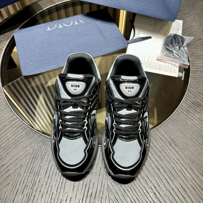 DIO B30 LowTop Sneaker