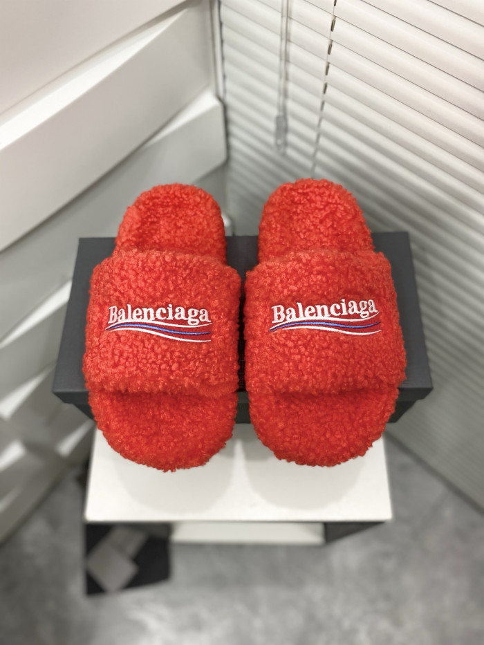 Ba*len*cia*ga sandals