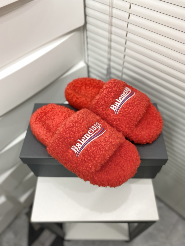 Ba*len*cia*ga sandals