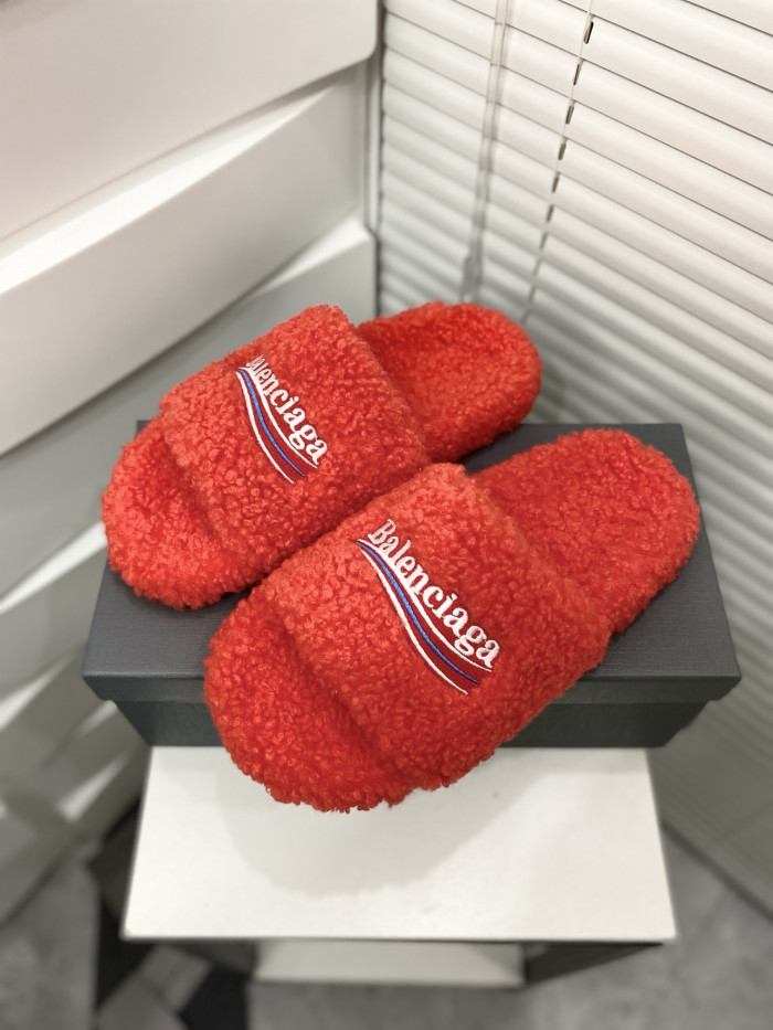 Ba*len*cia*ga sandals