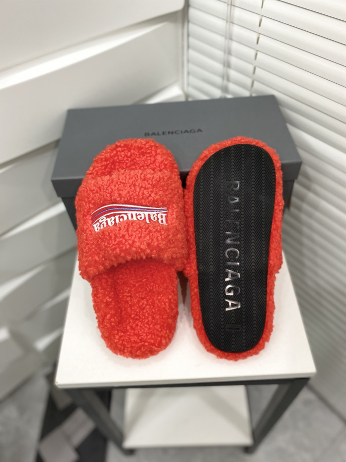 Ba*len*cia*ga sandals