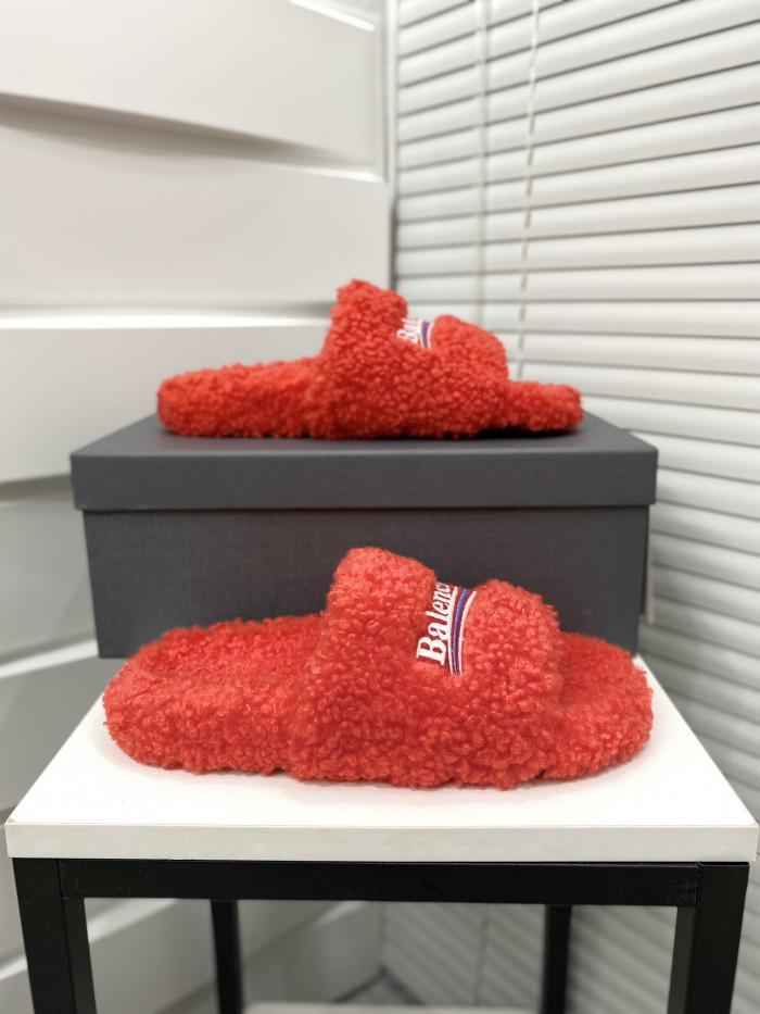 Ba*len*cia*ga sandals