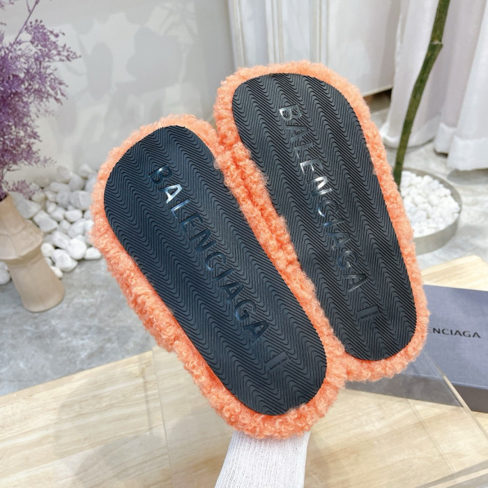 Ba*len*cia*ga sandals