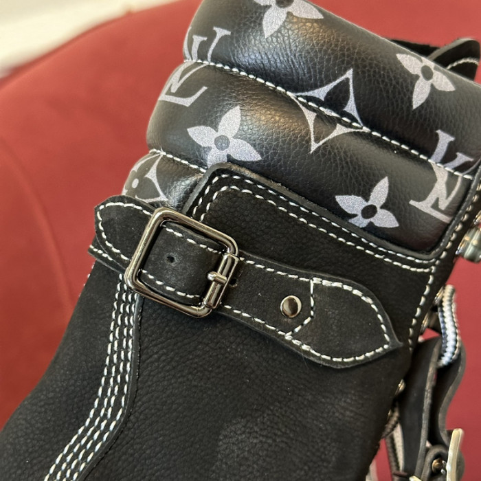 LO1_VTS BOOTS