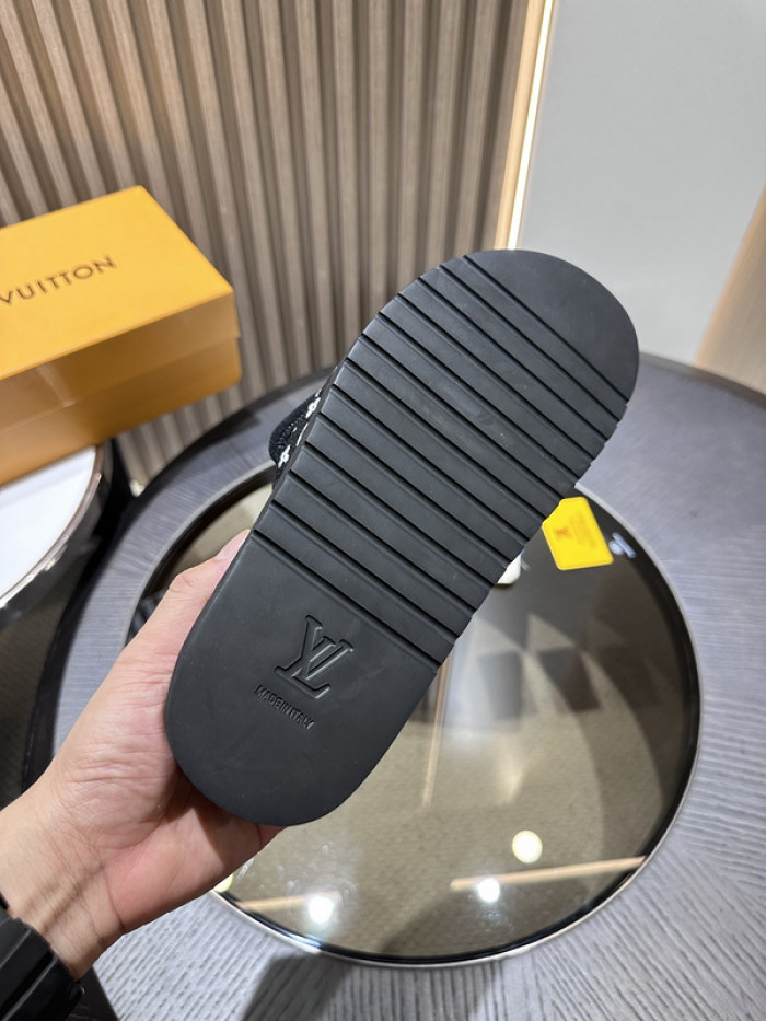 LO1_VTS SANDALS