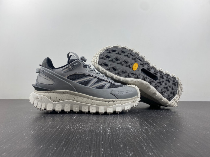MONCLER TRAILGRIP GORE-TEX