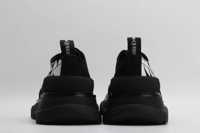 Alexander McQueen Tread