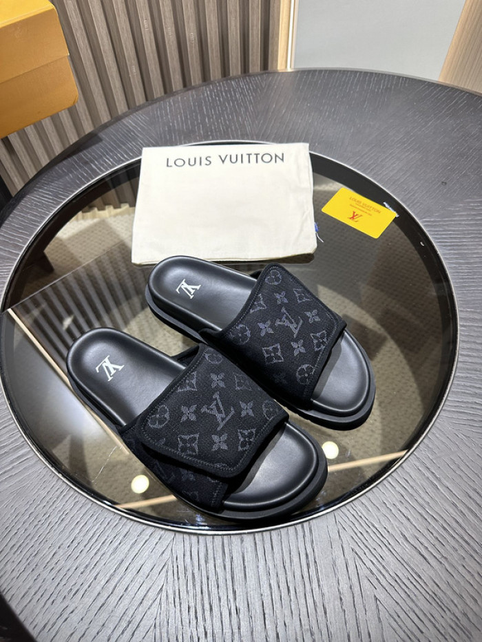 LO1_VTS SANDALS