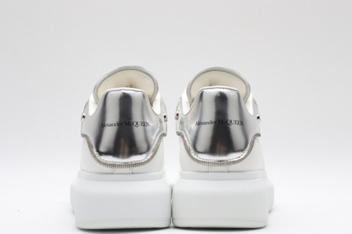 ALEXANDER MCQUEEN OVERSIZED