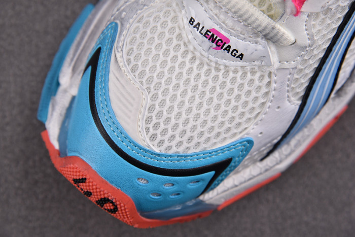 Ba*len*cia*ga -runner