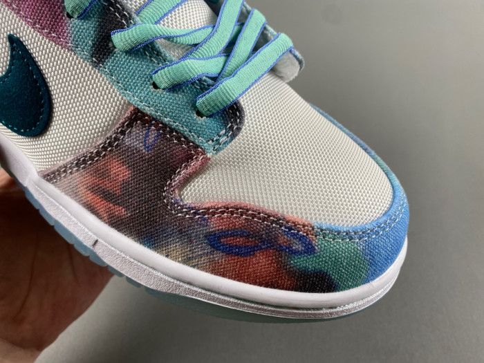 Nike SB Dunk Low x Futura Laboratories HF6061-400