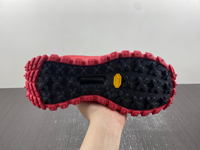 MONCLER TRAILGRIP GORE-TEX