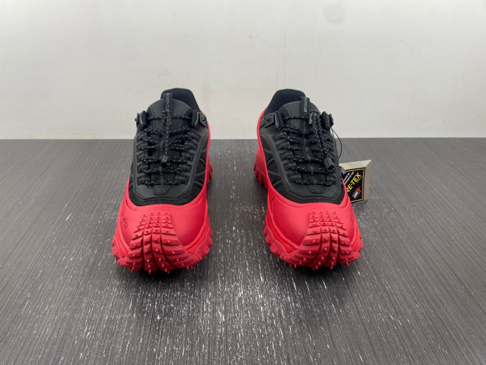 MONCLER TRAILGRIP GORE-TEX