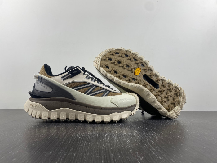MONCLER TRAILGRIP GORE-TEX