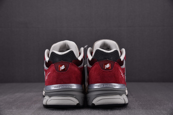 New Balance M990TF3