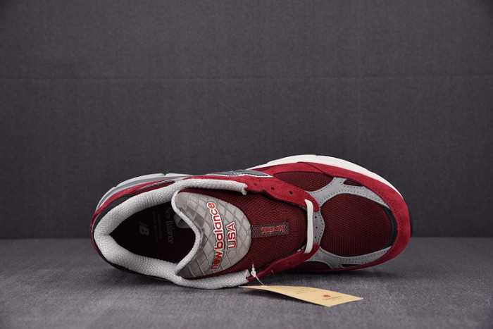 New Balance M990TF3