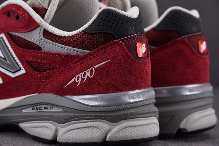 New Balance M990TF3