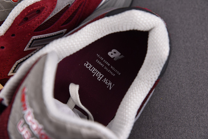 New Balance M990TF3