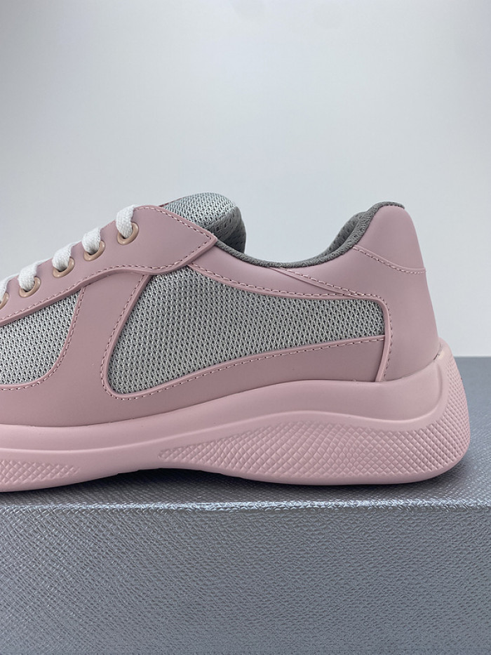 Pra*a sneaker