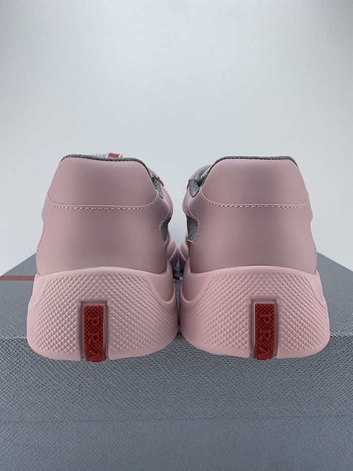 Pra*a sneaker