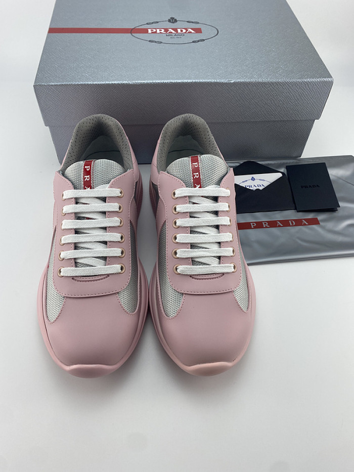 Pra*a sneaker