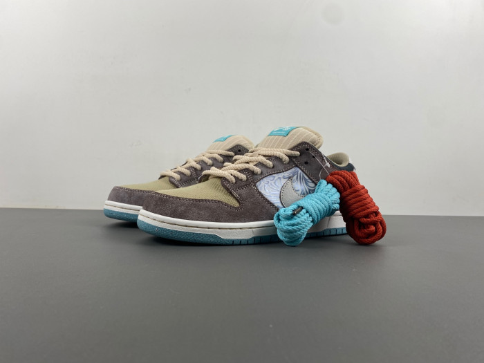 DUNK LOW SB ''BIG MONEY SAVINGS'' - FZ3129 200