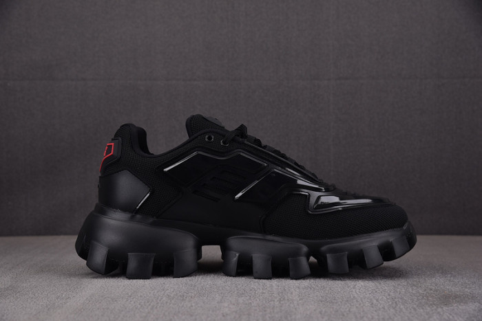 Pra*a sneaker