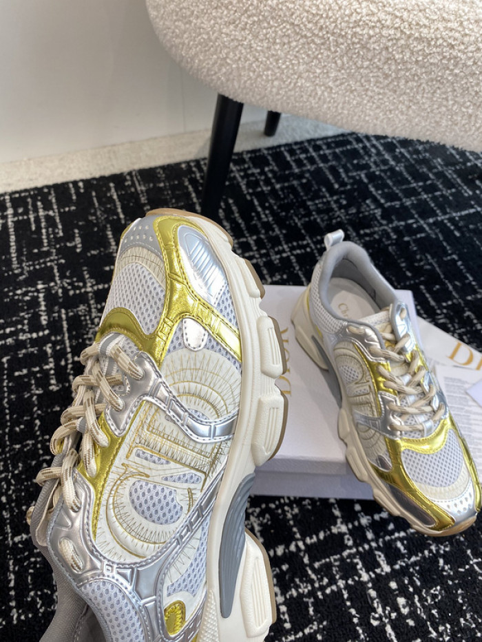 DIO* SNEAKER