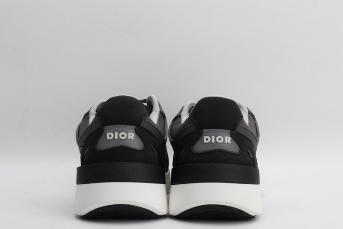 DIO* SNEAKER