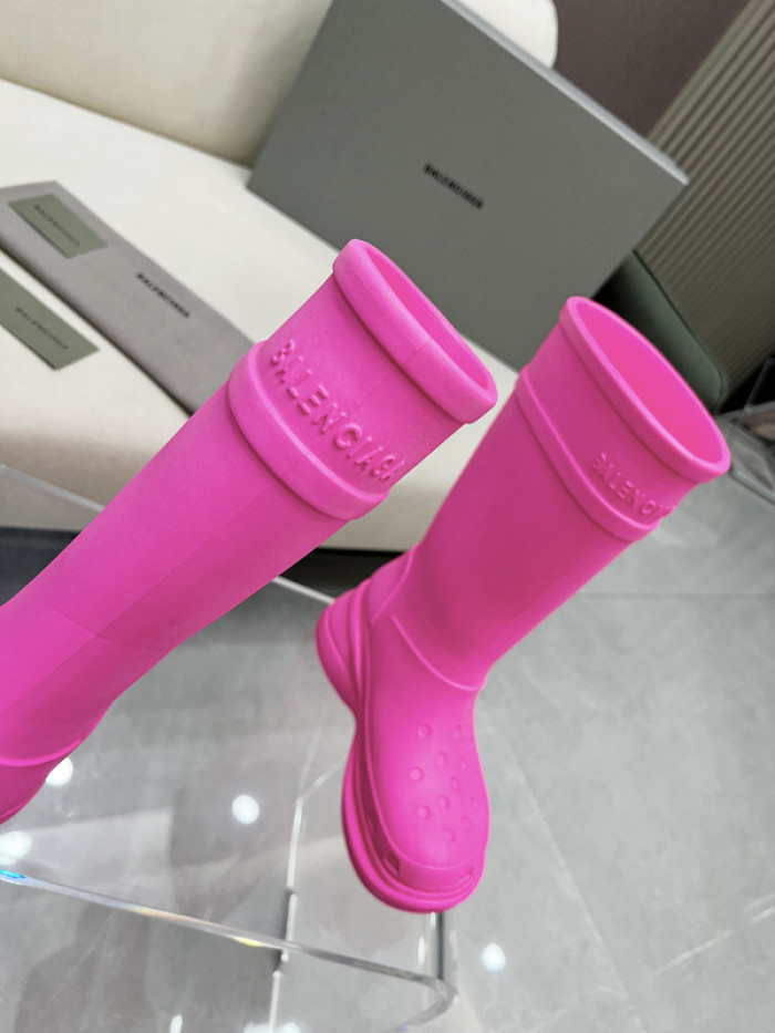 Ba*len*cia*ga cross boots