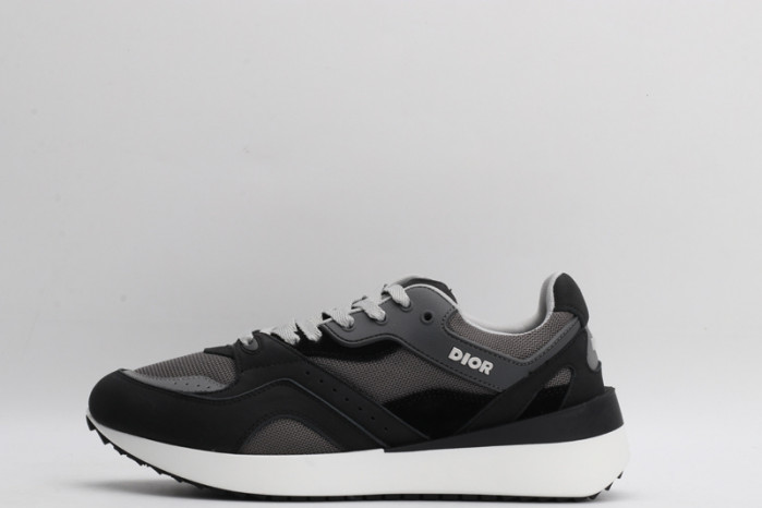 DIO* SNEAKER