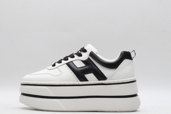 HOGAN SNEAKERS