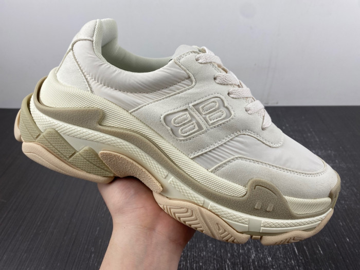 BLCG SNEAKER TRIPLE.S.