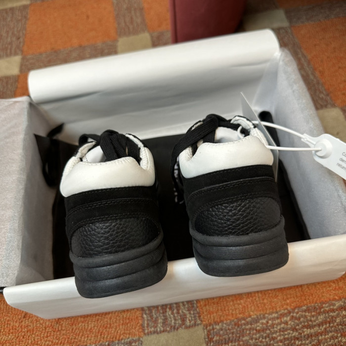 Ch*el sneaker