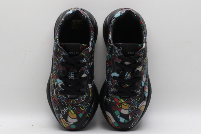 G*u*i sneaker