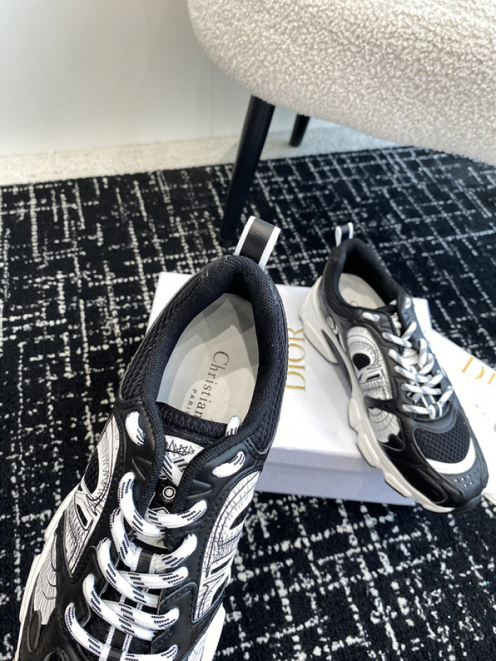 DIO* SNEAKER