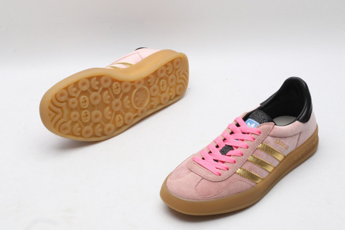 GUCC* X ADIDA* SNEAKER