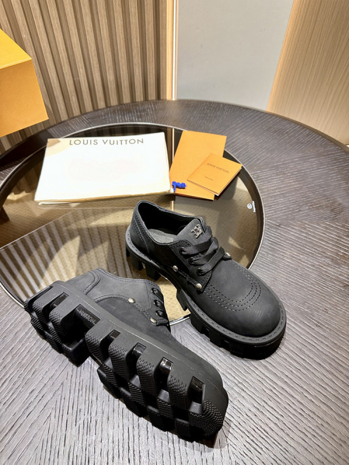 LO1_VTS BOOTS