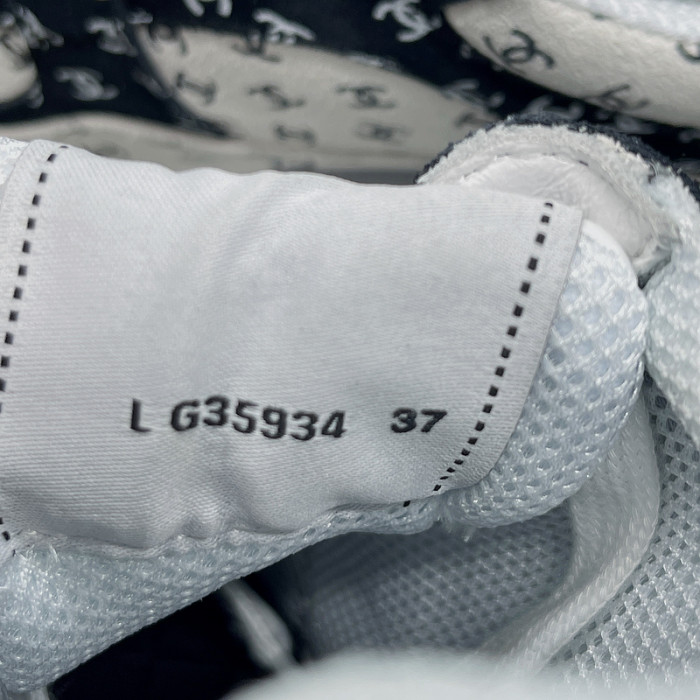 Ch*el sneaker