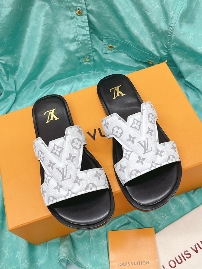 LO1_VTS SANDALS
