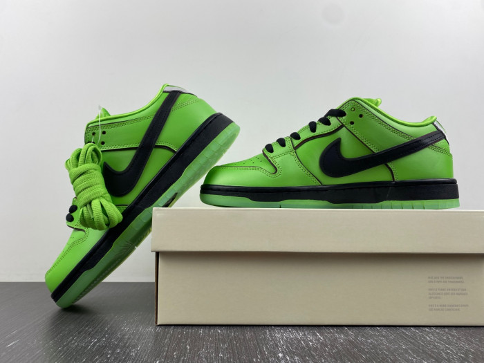 The Powerpuff Girls x Nike SB Dunk Low “Buttercup” FZ8319-300
