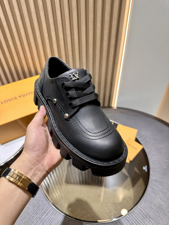 LO1_VTS BOOTS