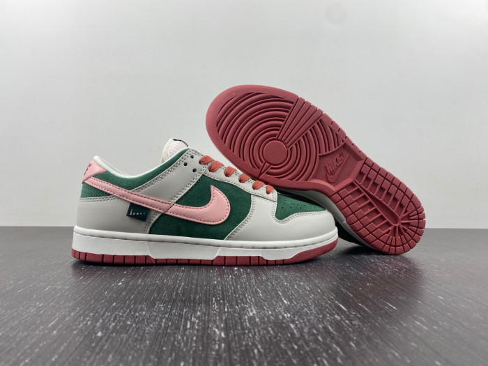 Nike Dunk Low “All Petals United” FN8923-061