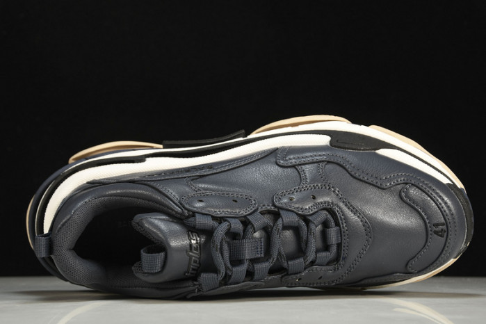 BLCG SNEAKER TRIPLE.S.