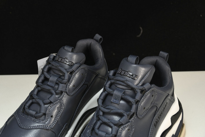 BLCG SNEAKER TRIPLE.S.