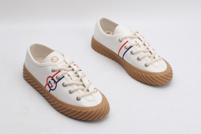 G*u*i sneaker