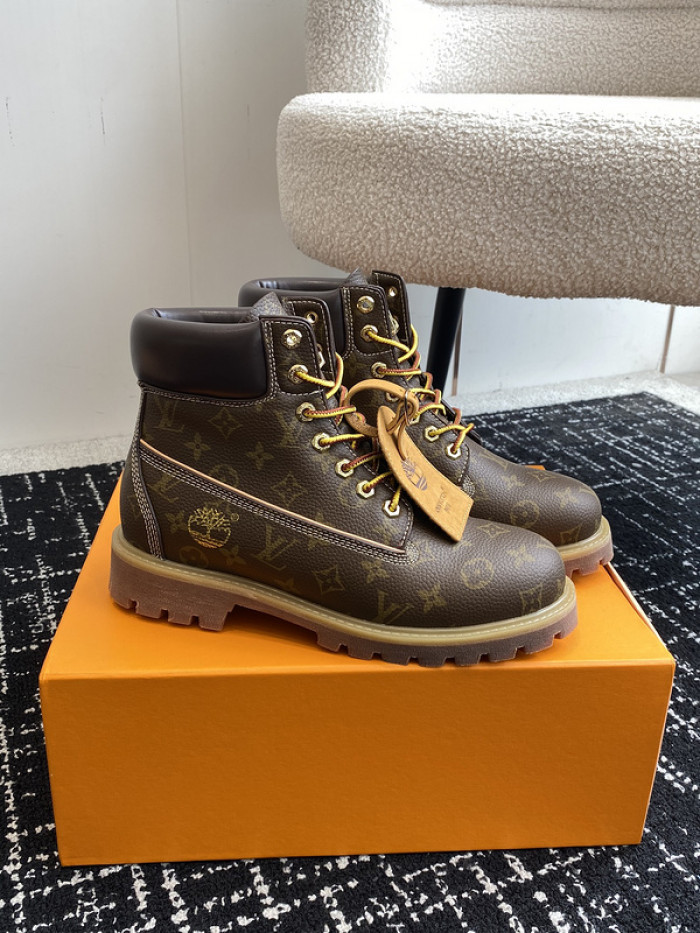 LO1_VTS BOOTS