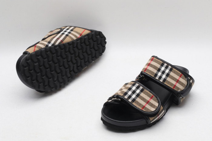 BUBBERY SANDALS