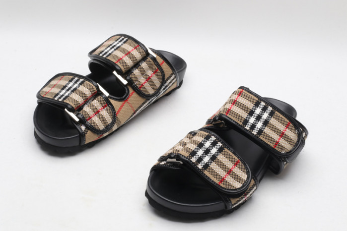 BUBBERY SANDALS