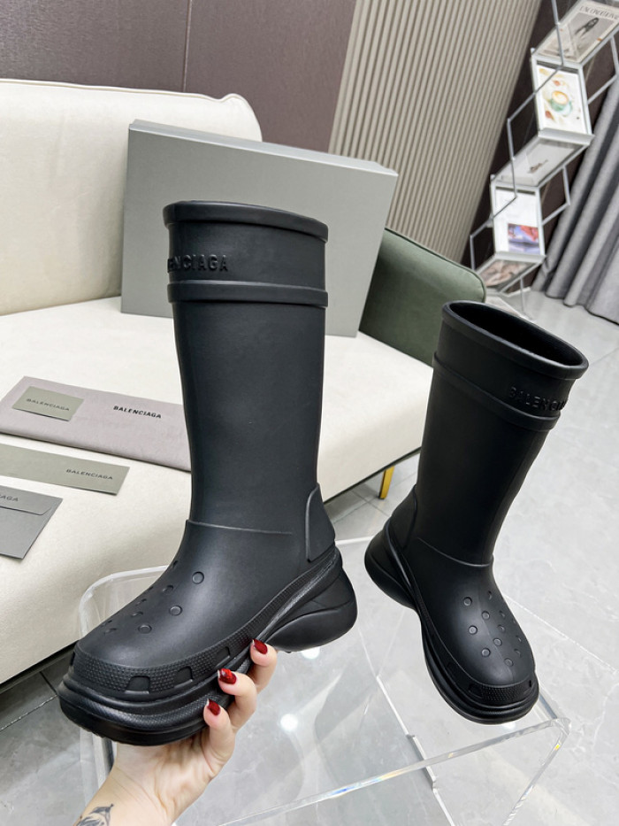 Ba*len*cia*ga cross boots